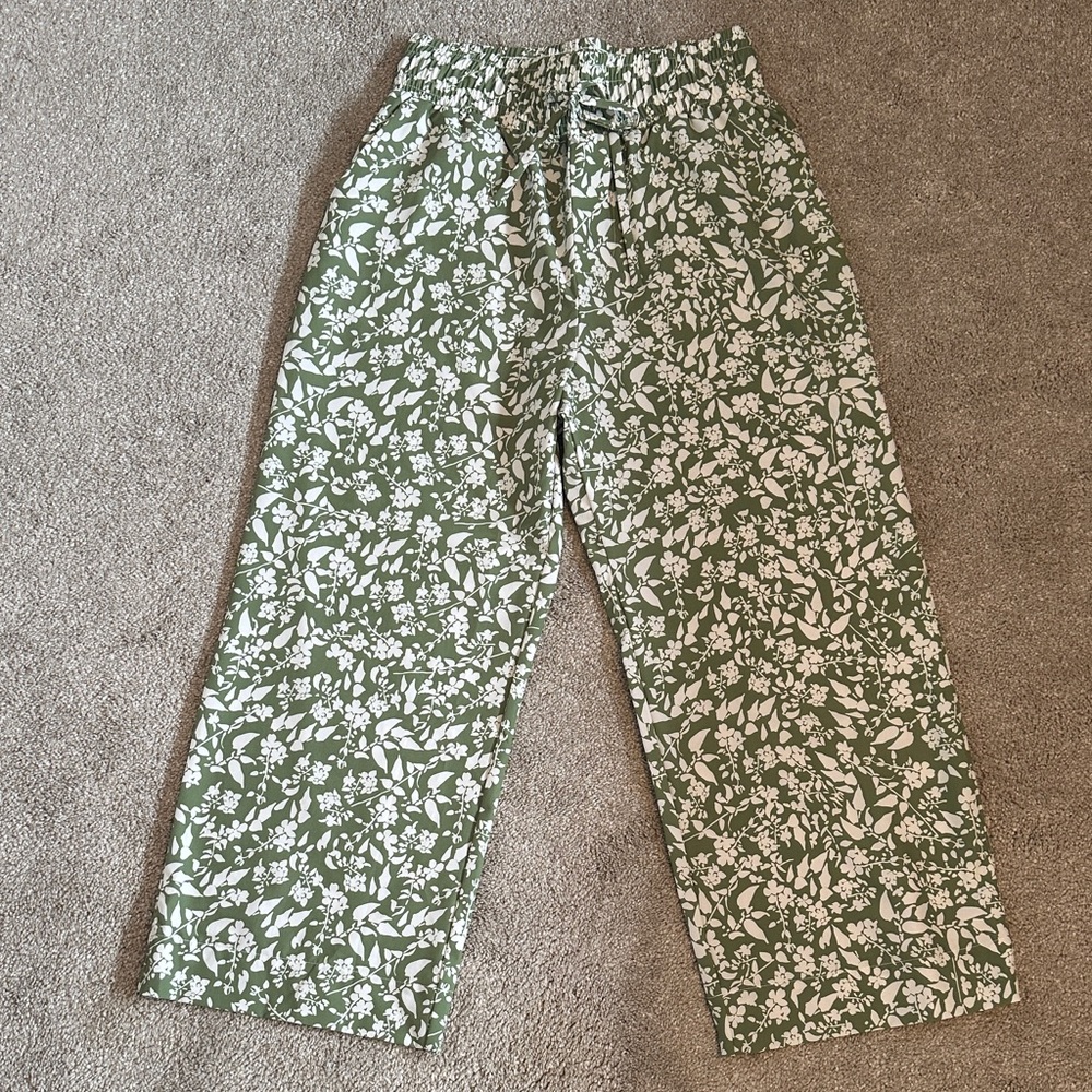 NWOT Albion Aubrey Wide leg Floral Pants